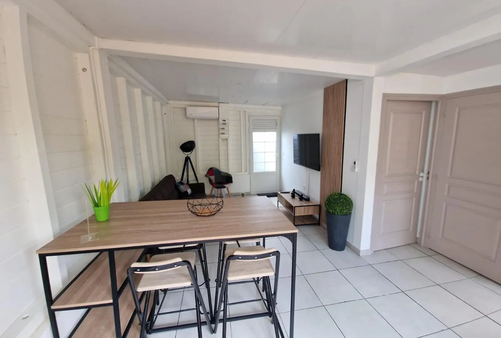 La Suite Aux Hibiscus Le Lamentin Prázdninový dům
